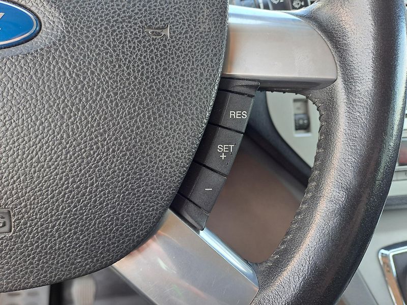 Ford Kuga (2009) 2.0 TDCi 4x4 PŮVOD ČR - fotka 23 z 31