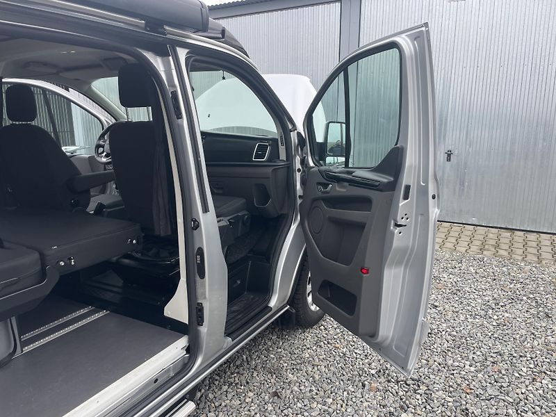 Ford Transit 2.0TDCi 130PS CONECT KARMANN - fotka 95 z 185