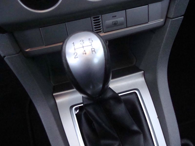 Ford Focus 1.6i - fotka 14 z 25