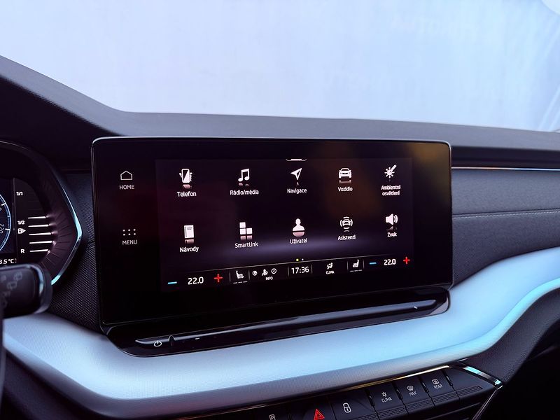 Škoda Octavia 2.0 TDi 110 kW Style DSG, Serv - fotka 23 z 36