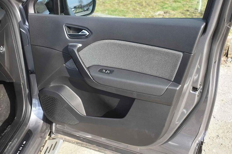 Mitsubihis Grandis je zajímavé nejen vzledem, ale i užitnými vlastnostmi.