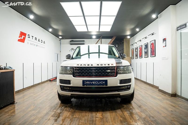 Land Rover Range Rover Autobiography 4,4 SDV8 250 kW - fotka 2 z 15