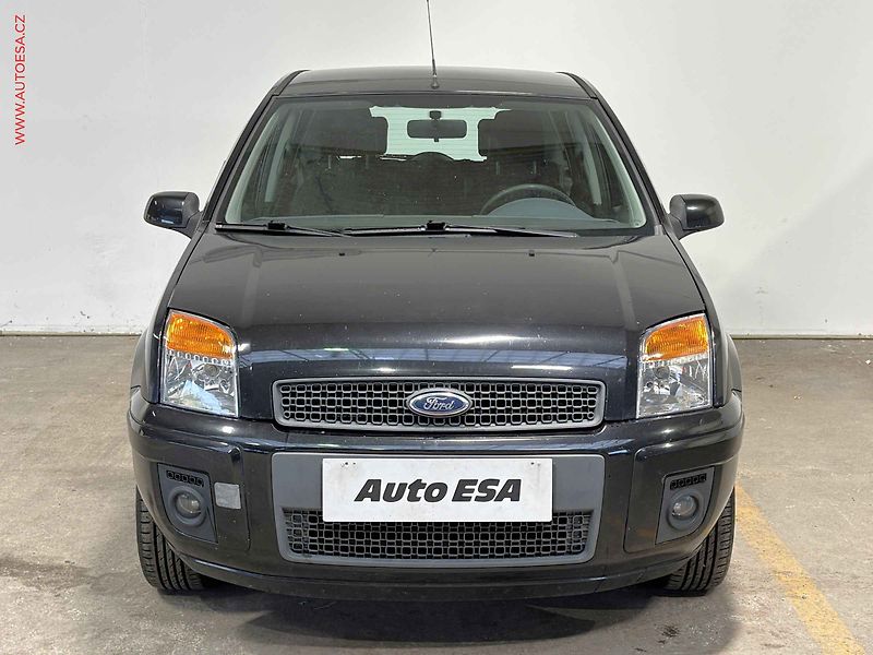 Ford Fusion (2009) 1.4i, 2.maj,ČR, AC - fotka 2 z 13
