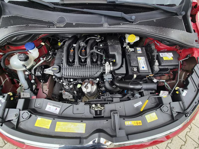 Citroën C3 1,2 PureTech S&S Shine - fotka 10 z 11