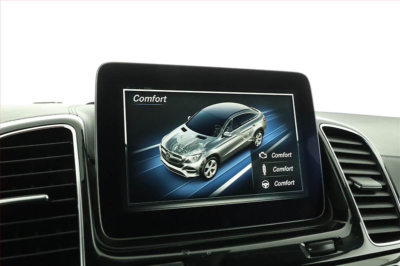 Mercedes-Benz GLE (2018) 350 d 4MATIC - fotka 16 z 22
