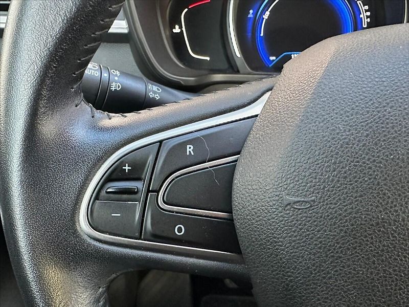 Renault Kadjar 1,2 TCe 96KW-CZ-SERVIS!! - fotka 23 z 39