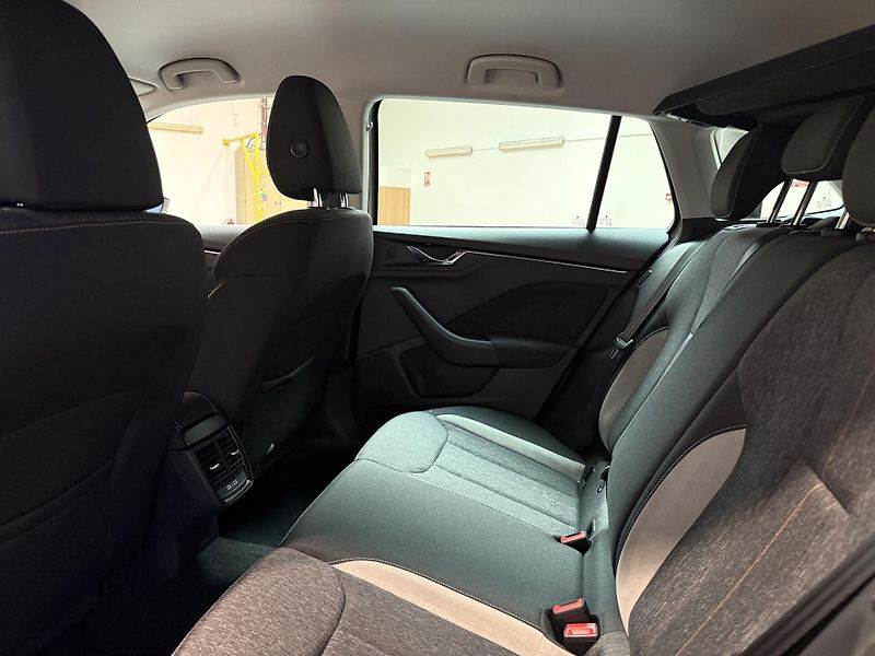 Škoda Scala 1.0 TSI 81kW Style - fotka 10 z 12