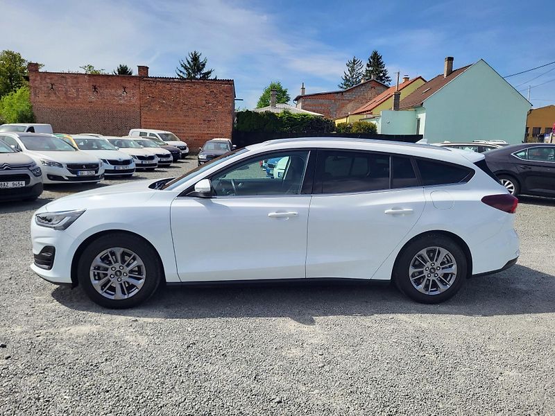Ford Focus 1.0 EcoBoost mHEV 114kW TITAN. - fotka 2 z 50
