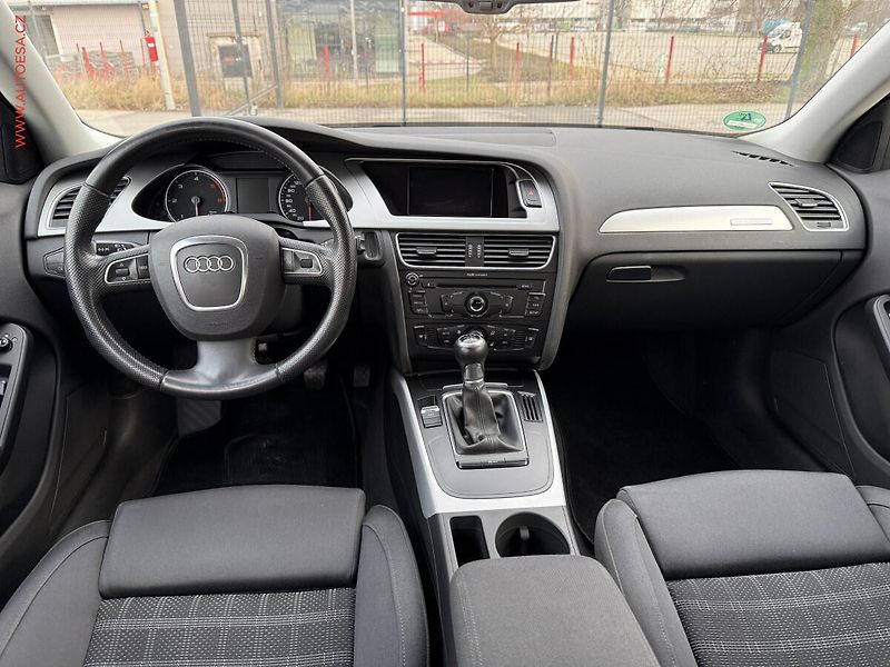 Audi A4 (2011) 3.0 TDi quattro, Bixen - fotka 8 z 16