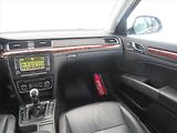 Škoda Superb (2010) Elegance 2.0 TDI, Navi, Xenony - náhled 8