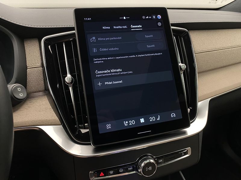 Volvo XC90 (2025) T8 AWD Plug-in DARK ULTRA - fotka 52 z 75