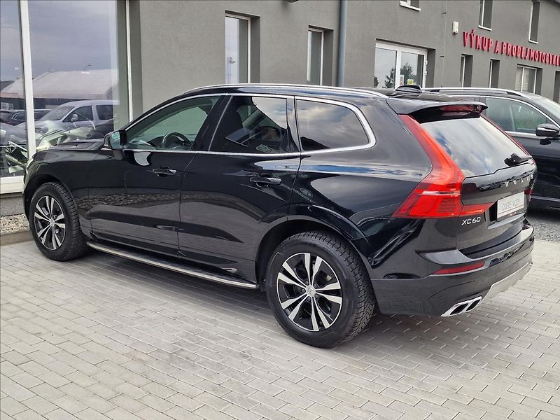 Volvo XC60 B4 145kW AWD Momentum Pro,ČR - fotka 7 z 50