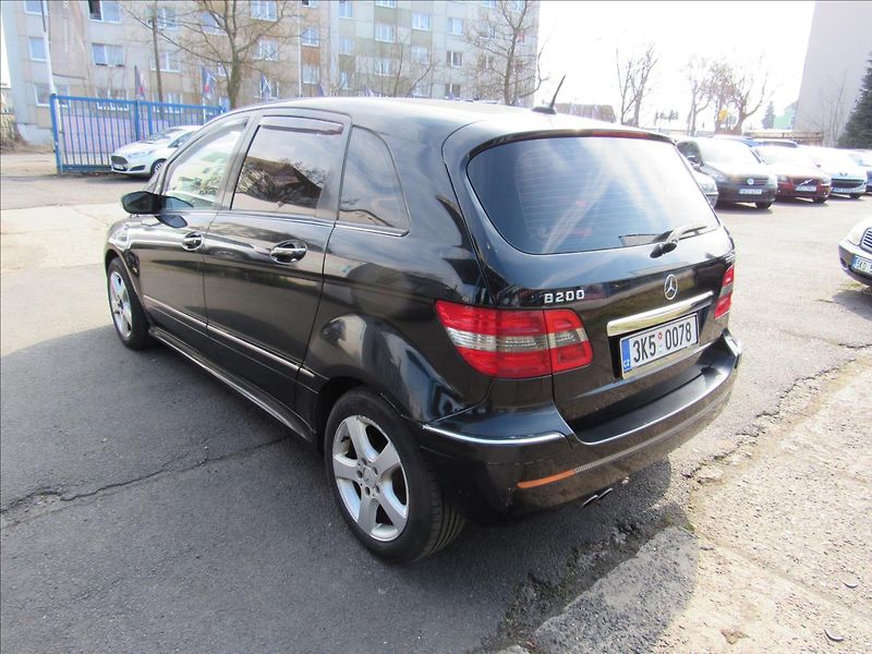 Mercedes-Benz Třídy B 2,0 Turbo B200 - fotka 4 z 25