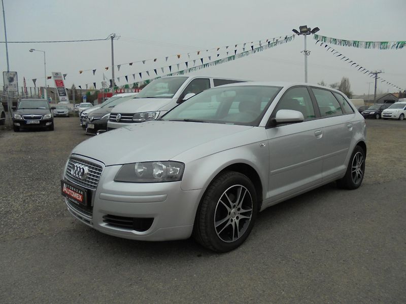 Audi A3 (2007) 1.8T- SPORTBACK- DIGIKLIMA - fotka 3 z 11