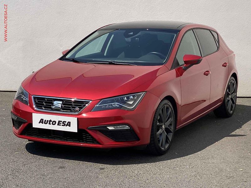 Seat Leon (2019) 1.5 TSi, FR, DSG, LED, panor - fotka 3 z 19