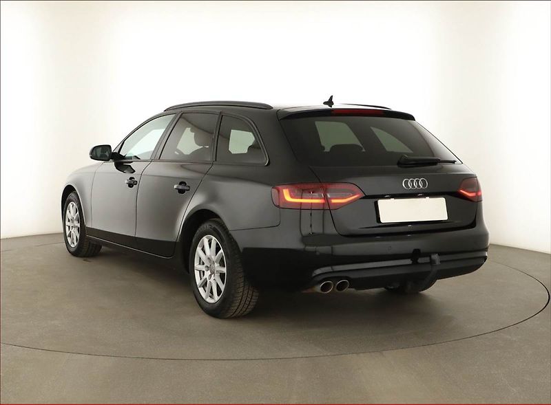 Audi A4 (2014) 2.0 TDI, Automat, Navi - fotka 4 z 16