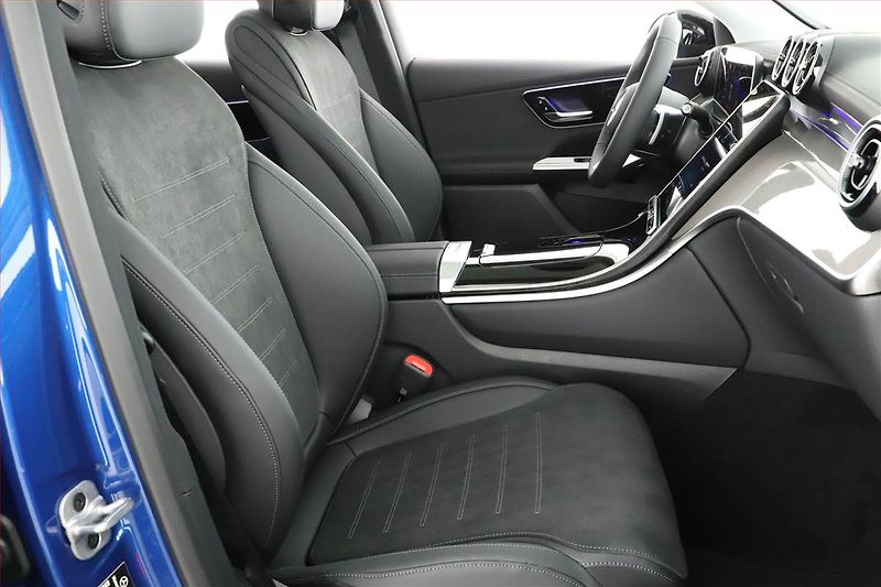Mercedes-Benz GLC (2025) 220 d 4MATIC, AMG, Navigace - fotka 7 z 31