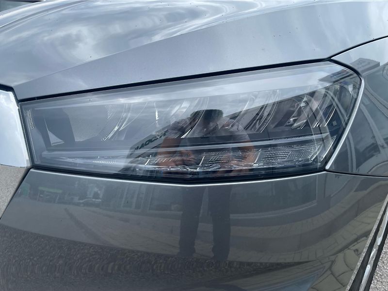 Škoda Fabia 1.0 TSi DSG 7st. TOP SELECTION - fotka 26 z 27
