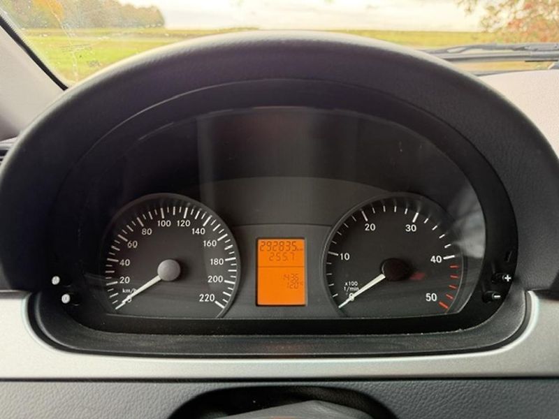 Mercedes-Benz Vito 113 CDI XL,ČR,1.maj.,8 míst - fotka 15 z 22