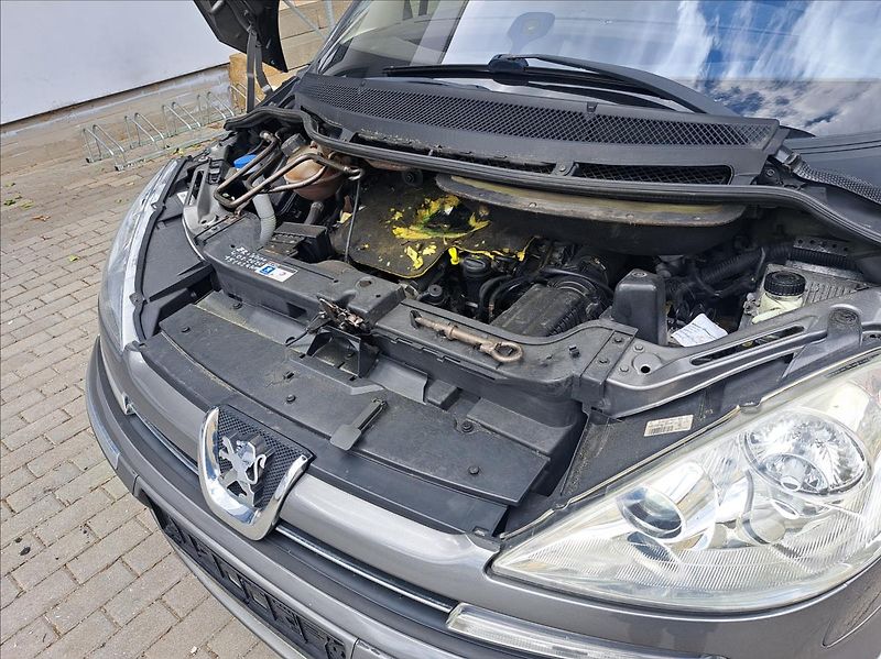 Peugeot 807 2,0 HDI - fotka 41 z 41