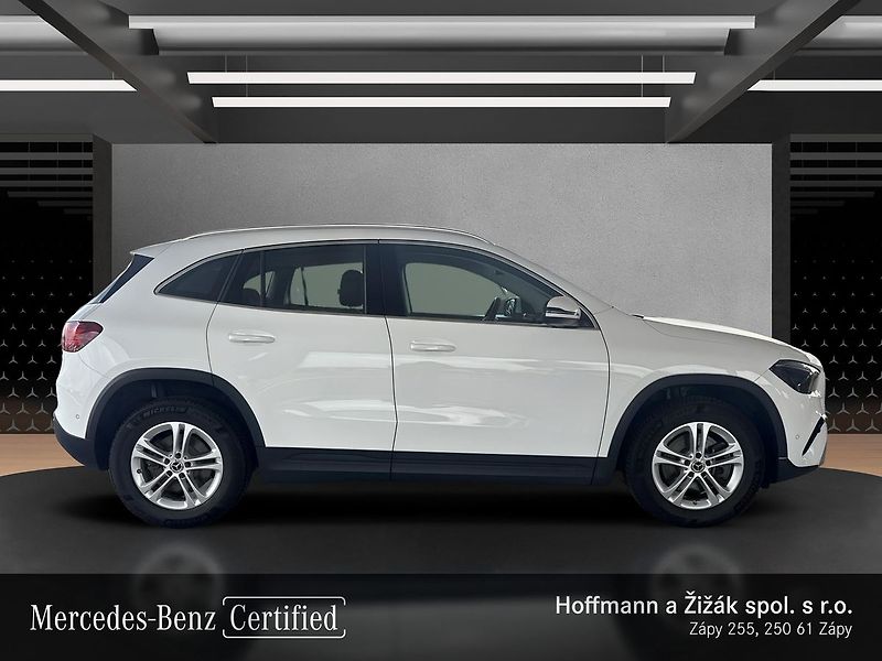 Mercedes-Benz GLA 220 4MATIC - fotka 4 z 20