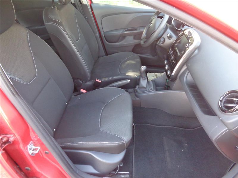 Renault Clio 0,9 0.9 TCI - fotka 14 z 18