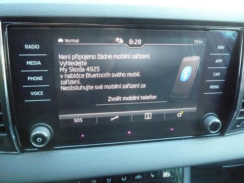 Škoda Karoq (2023) 2,0TDi 85kW STYLE Plus - fotka 14 z 26