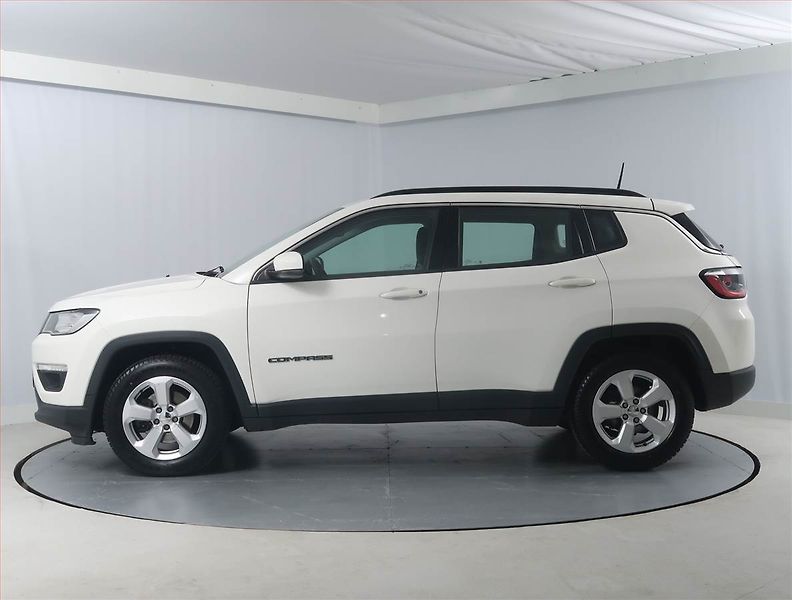 Jeep Compass (2018) 1.6 MultiJet, Serv.kniha - fotka 3 z 15