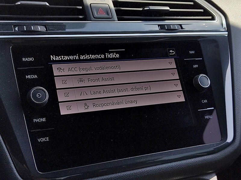 Volkswagen Tiguan Allspace (2021) 1,5 Tsi 110 Kw DSG R-Line - fotka 13 z 38