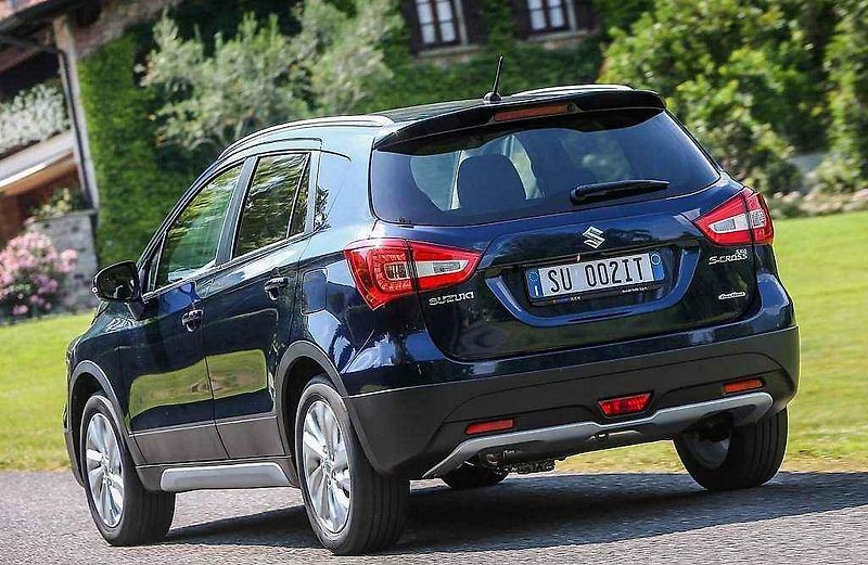 Suzuki S-Cross.