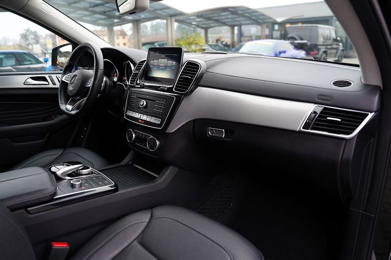 Mercedes-Benz GLE GLE43 AMG 4Matic/9AT/370PS/DPH - fotka 27 z 45