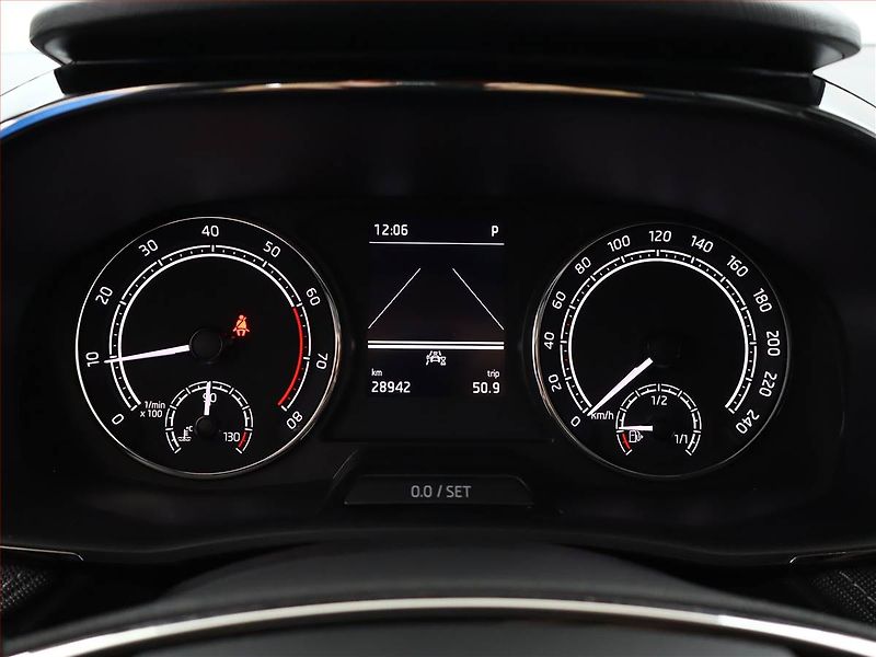 Škoda Fabia (2022) 1.0 TSI, Automat, Serv.kniha - fotka 9 z 19
