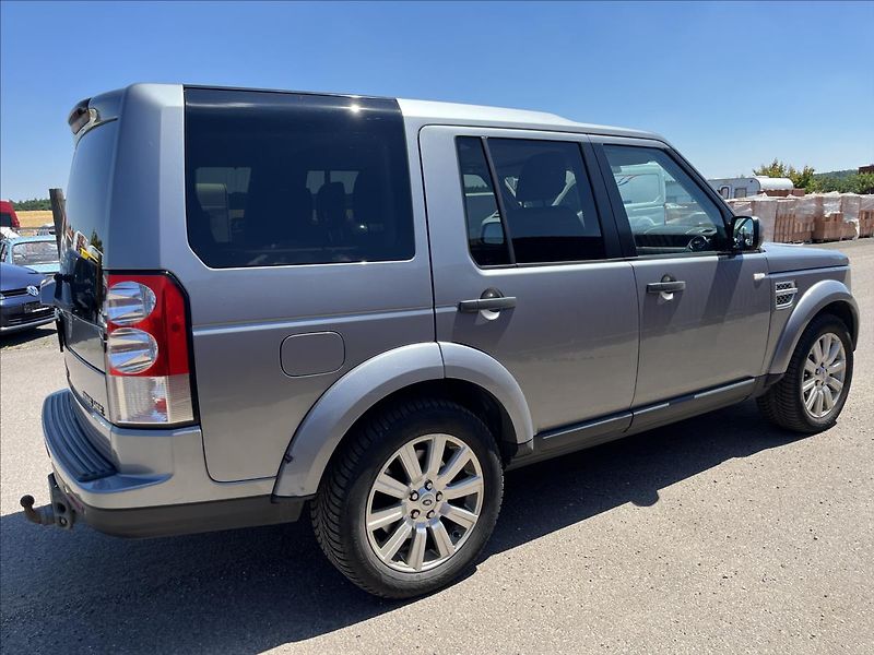 Land Rover Discovery 3,0 SDV6 7.MÍST 4x4 ROZVODY - fotka 5 z 44