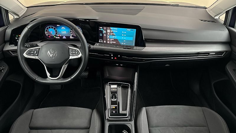Volkswagen Golf 1.5 TSI DSG Style Variant - fotka 8 z 27