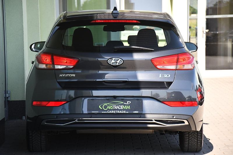 Hyundai i30 1,0T-GDi FAMILY SMART DCT ČR  - fotka 4 z 48