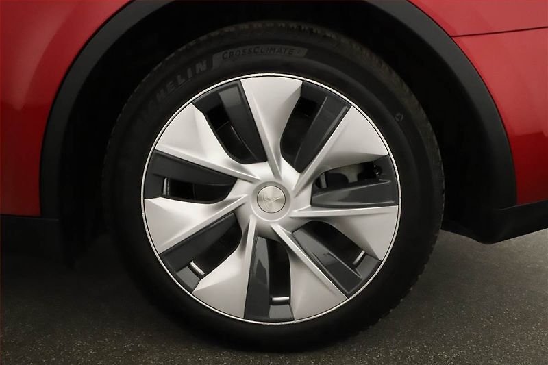 Tesla Model Y (2022) RWD LFP 60kWh, SoH 93% - fotka 22 z 24