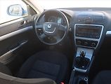 Škoda Octavia (2011) Ambiente 1.6 TDI, nová STK - náhled 7