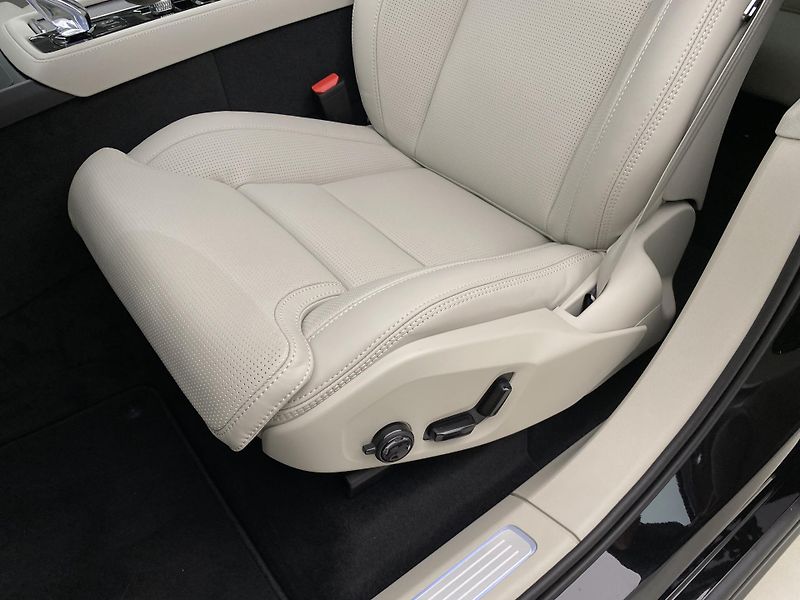 Volvo XC90 (2026) T8 AWD Plug-in BRIGHT PLUS 7m - fotka 31 z 74