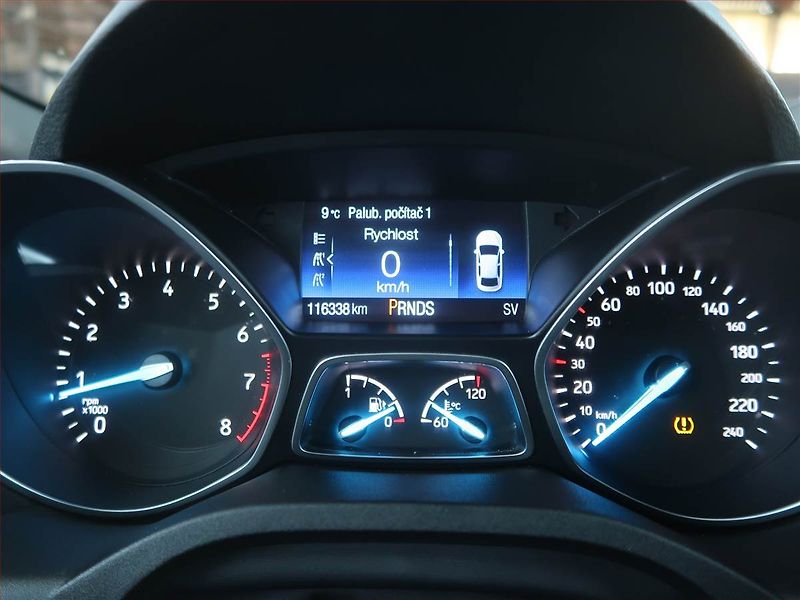Ford Kuga (2018) ST-Line 1.5 EcoBoost, 4X4 - fotka 11 z 21