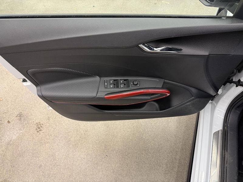 Škoda Fabia Monte Carlo 1.0 TSI 70 kW - fotka 22 z 23