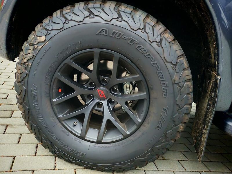 Toyota Hilux Arctic Trucks AT 35 - fotka 22 z 24