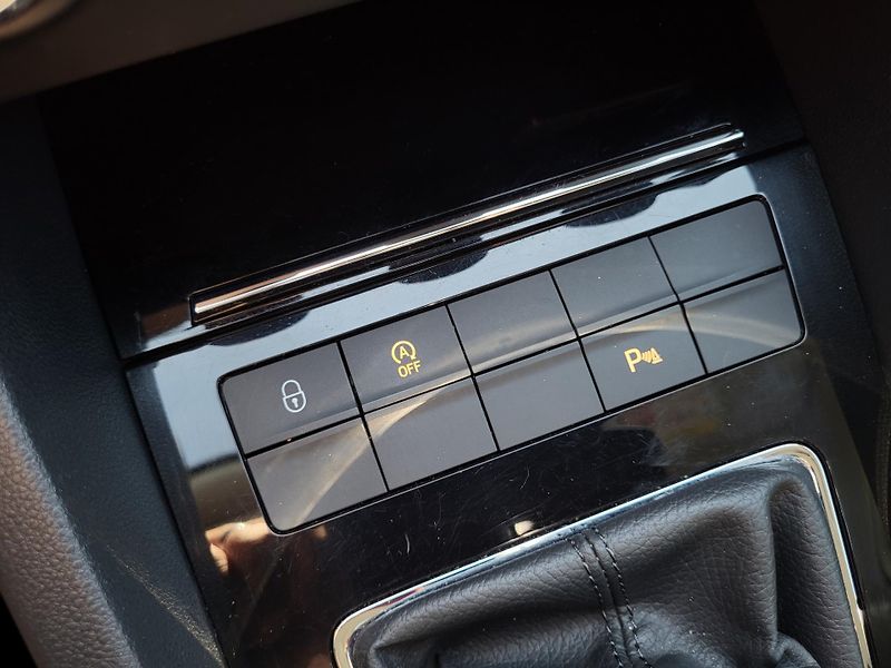 Škoda Octavia III FL 1.6 TDi 85kW STYLE *ČR - fotka 23 z 48