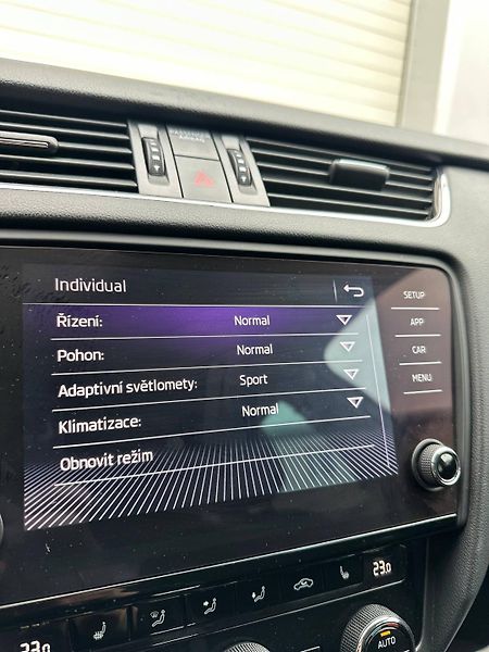 Škoda Octavia (2018) III FL SCOUT 2.0 TDI 135kW 4x4 - fotka 29 z 34