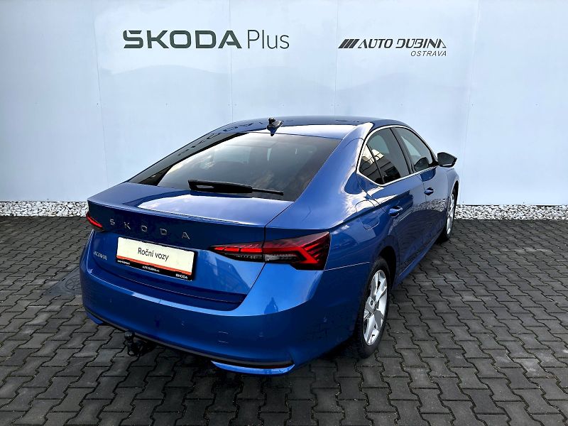 Škoda Octavia (2024) 1.5 TSI 110kW MP6 Top Selectio - fotka 2 z 35
