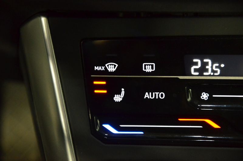 Volkswagen Taigo (2022) 1.0 TSI 81 Life A - fotka 14 z 18