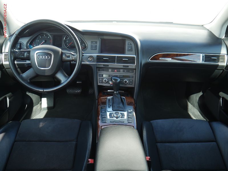 Audi A6 (2005) 3.0TDi Quattro, AT, xenon - fotka 8 z 17