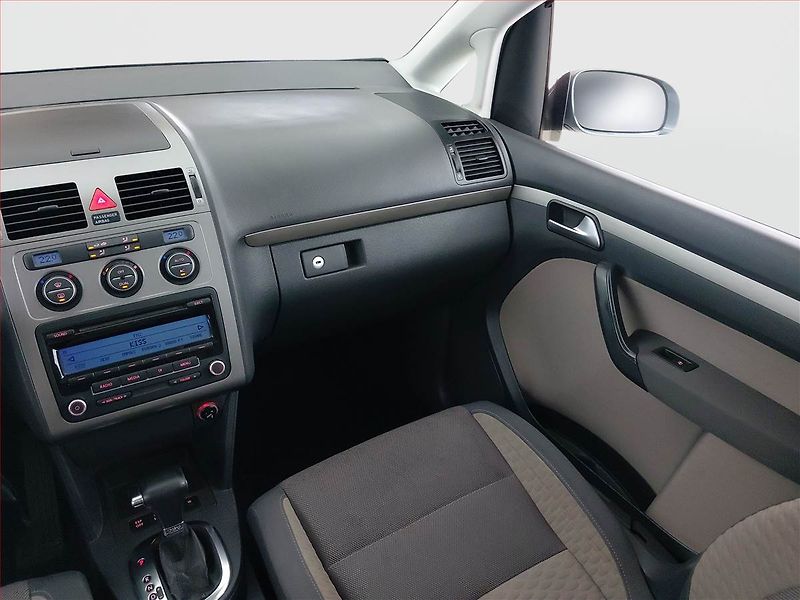Volkswagen Touran (2008) Cross 1.9 TDI, Automat - fotka 8 z 21