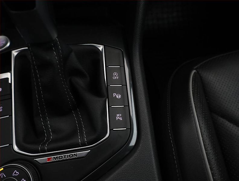 Volkswagen Tiguan Allspace (2022) R-Line 2.0 TSI - fotka 13 z 21