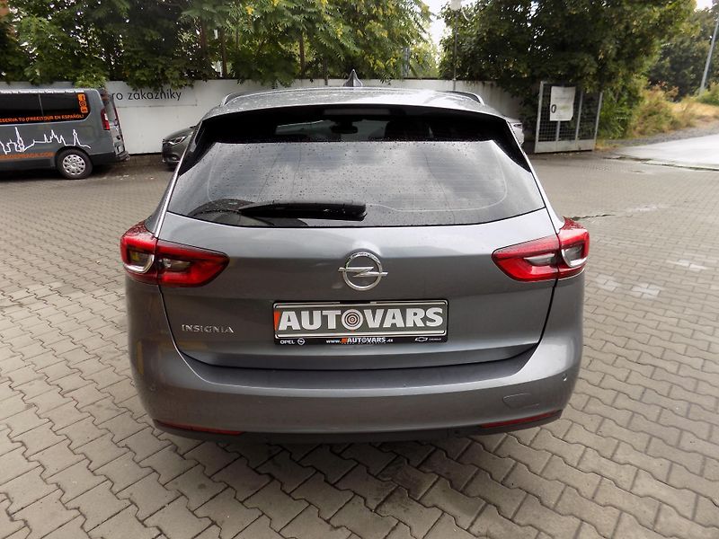 Opel Insignia (2018) 2.0 CDTi - fotka 6 z 12