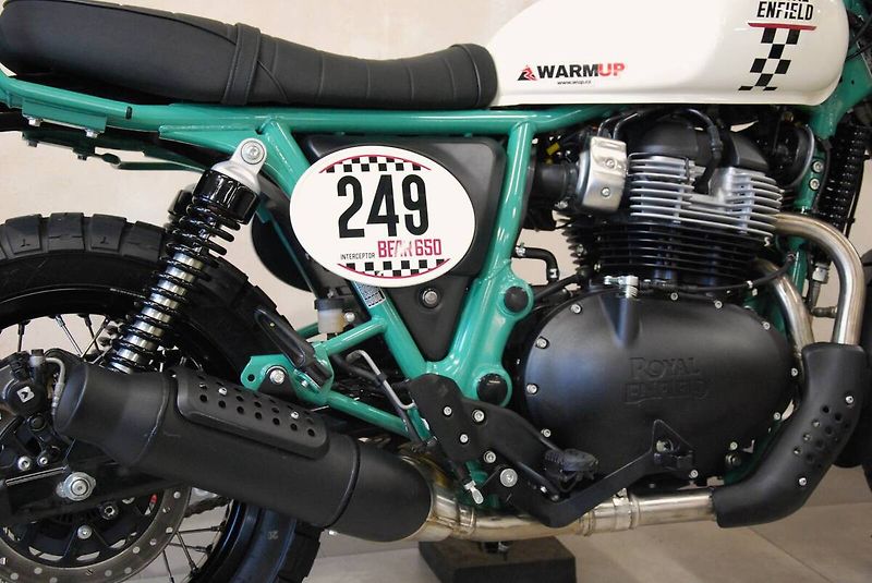 Royal Enfield (2025) Bear 650 - krásný stav, motocy - fotka 6 z 20